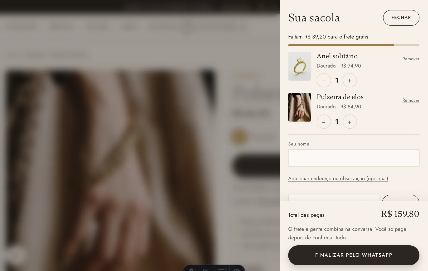 Bag open on the right with two items, a free-shipping bar, name and coupon fields and the Checkout on WhatsApp button